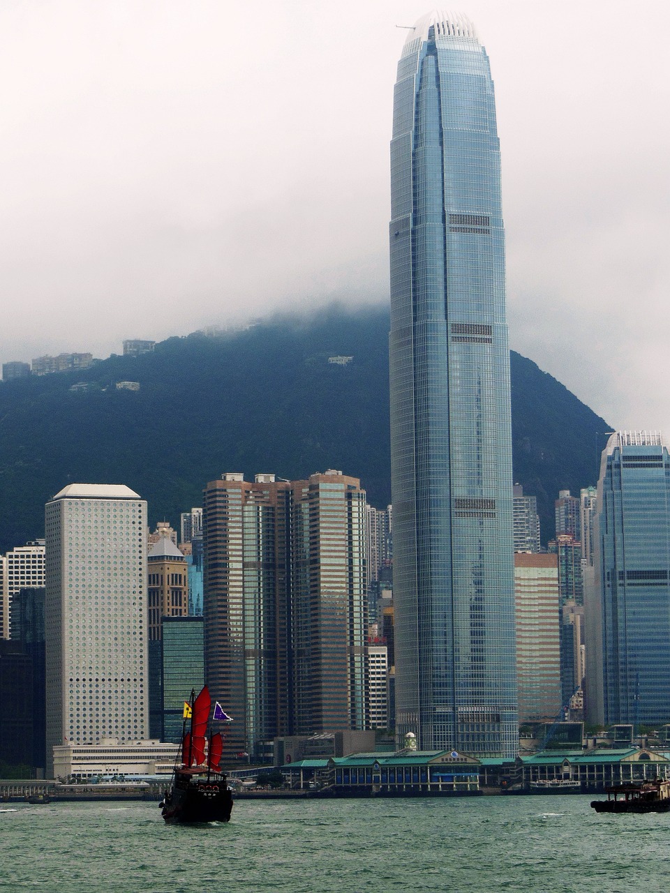深圳地铁线路高清全图，城市脉络的细致描绘
