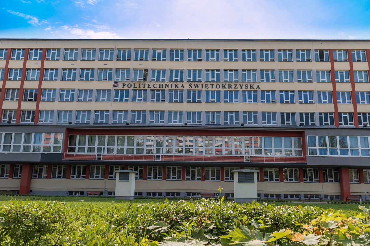 探索高等教育新模式，大学上市之路