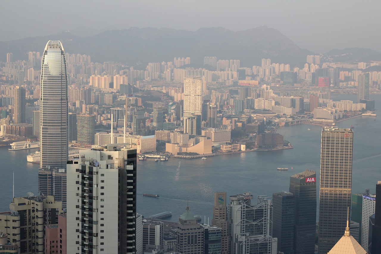 香港上市结构的独特优势与未来发展前景探究