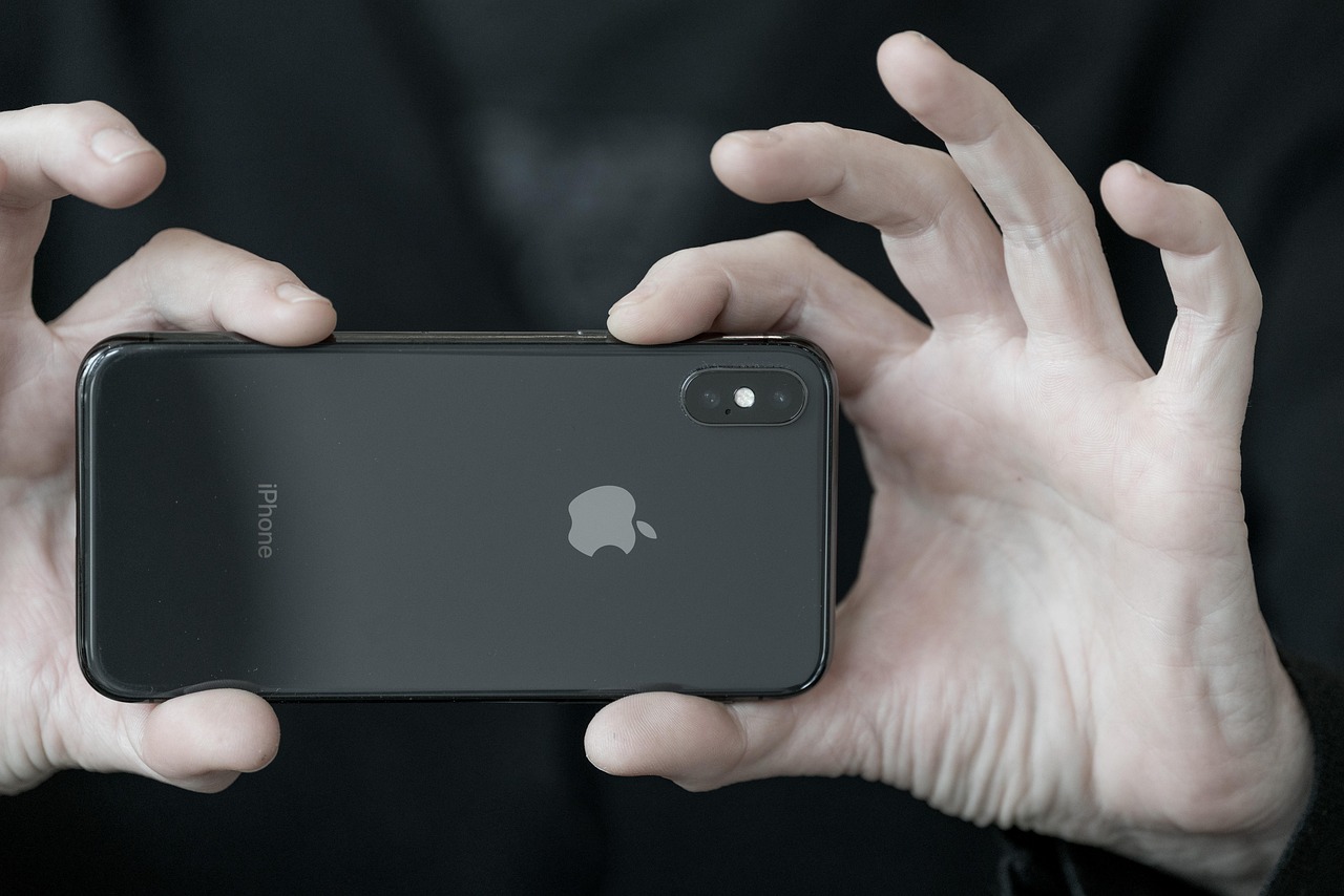 iPhone X刚上市价格揭秘