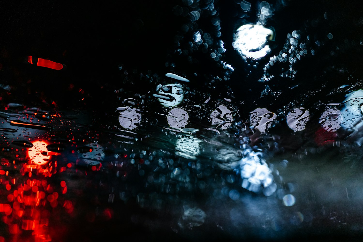 现代夜晚生活现象，探究熬夜现象及其影响