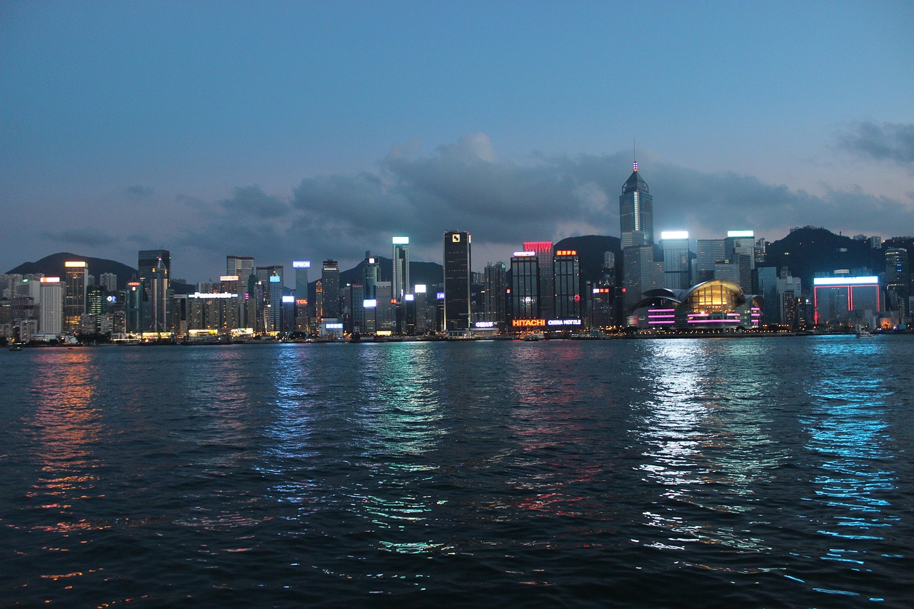 月湾湖东岸最新平均价格及其分析概述